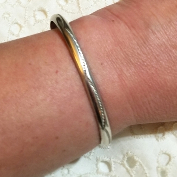 Navajo TAHE Vintage Sterling Wave Pattern Cuff Bracelet - Picture 8 of 8